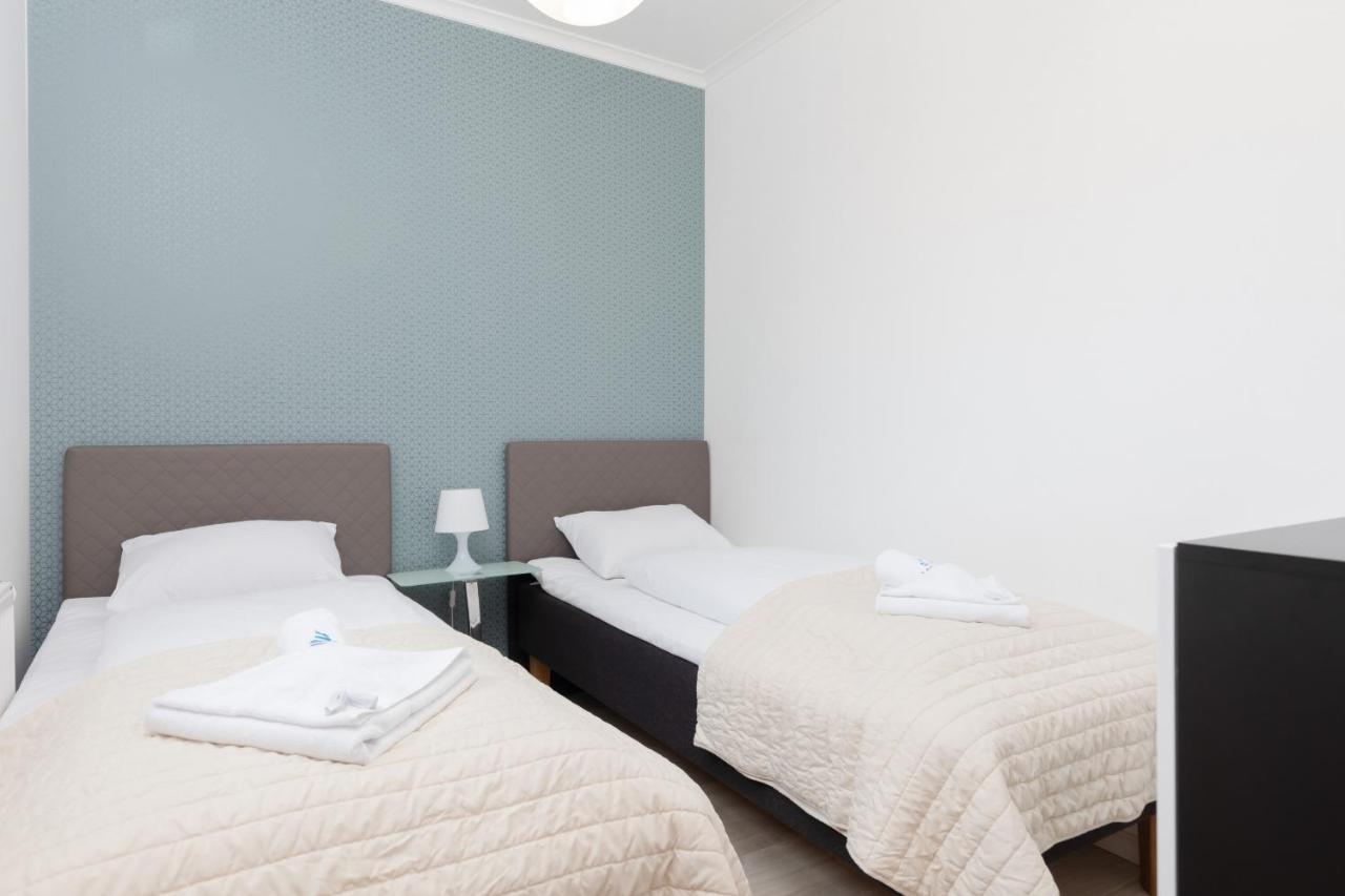 Przestronny Apartament Z Balkonem - Przy Porcie - Swinoujscie By Noclegi Renters Kültér fotó