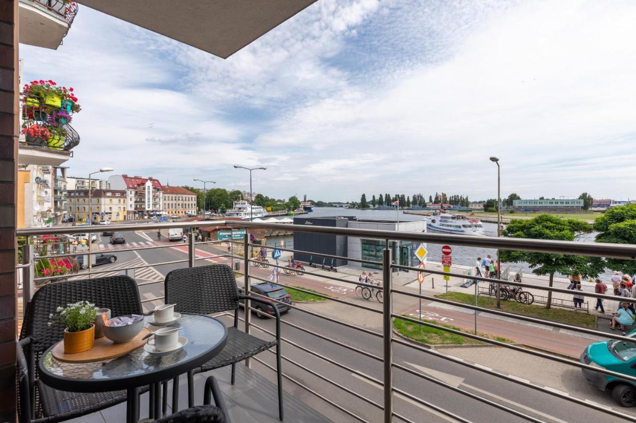 Przestronny Apartament Z Balkonem - Przy Porcie - Swinoujscie By Noclegi Renters Kültér fotó