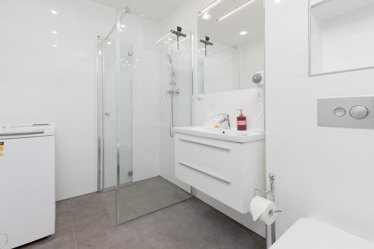 Przestronny Apartament Z Balkonem - Przy Porcie - Swinoujscie By Noclegi Renters Kültér fotó