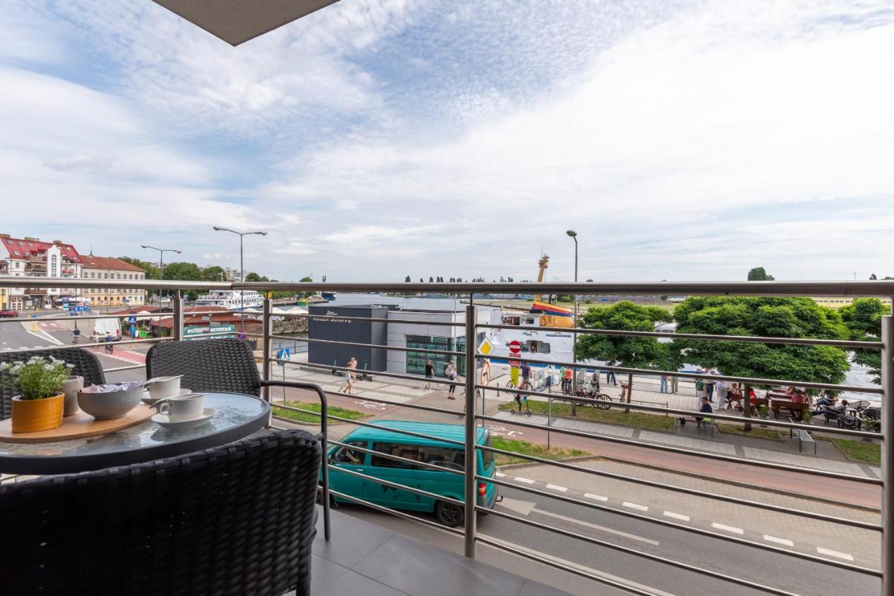 Przestronny Apartament Z Balkonem - Przy Porcie - Swinoujscie By Noclegi Renters Kültér fotó