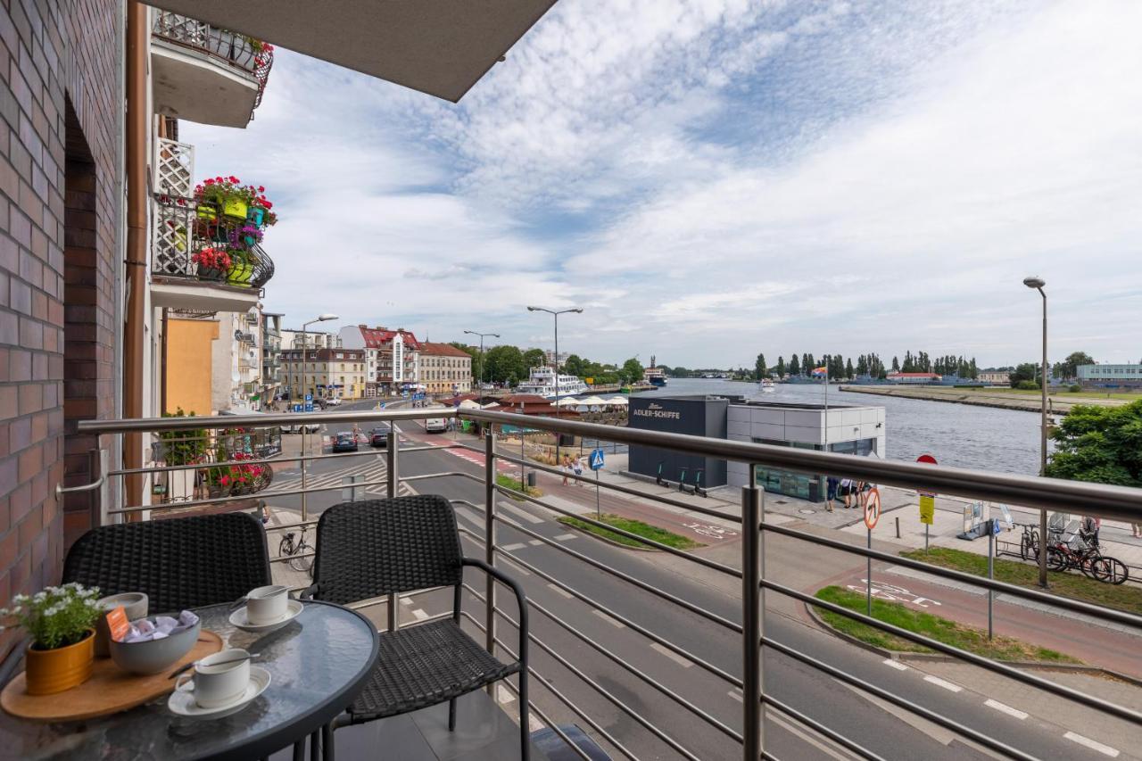 Przestronny Apartament Z Balkonem - Przy Porcie - Swinoujscie By Noclegi Renters Kültér fotó